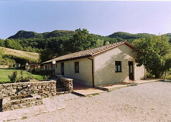 Podere Le Ghiande 팜스테이 카스텔라자라